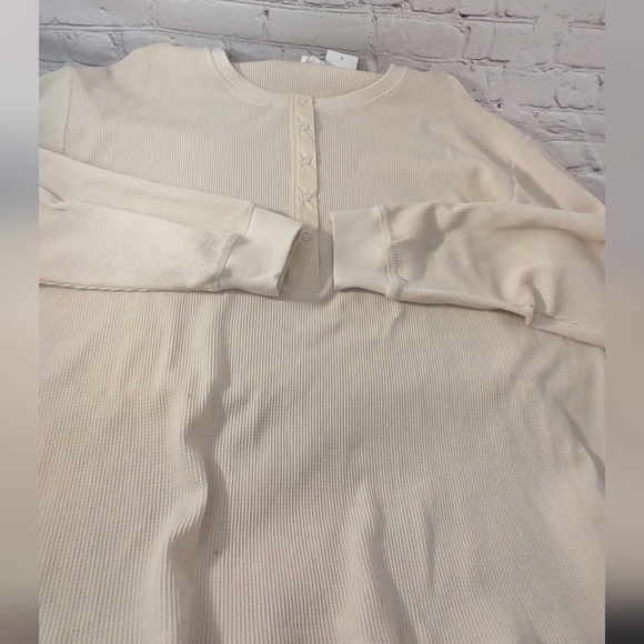 Good American Essentials Boyfriend Thermal Henley Waffle Knit Bone NWT 5/6 Sz 2X - Picture 6 of 11